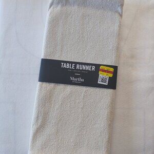 MARTHA STEWART TABLE RUNNER